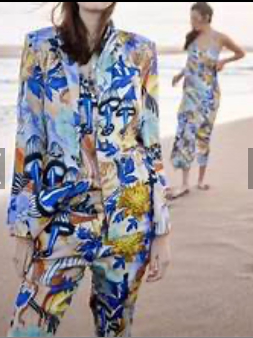 Las Surenas Sz Med Women’s Blue Floral/ Mushroom Print Silky Pants